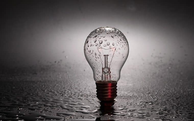 bulb-2287759_1280