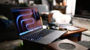 MacBook Pro M5